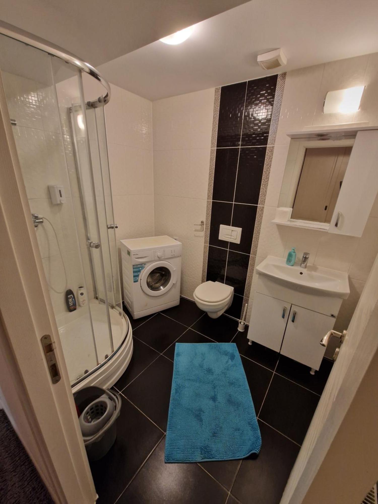 Wizz Pilot Residence Otopeni Kültér fotó